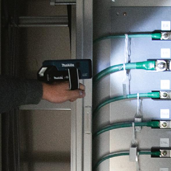 Produktbild Makita Lampe DEADML186 6fach LED, DML186 jedoch ohne Akku und ohne Ladegerät