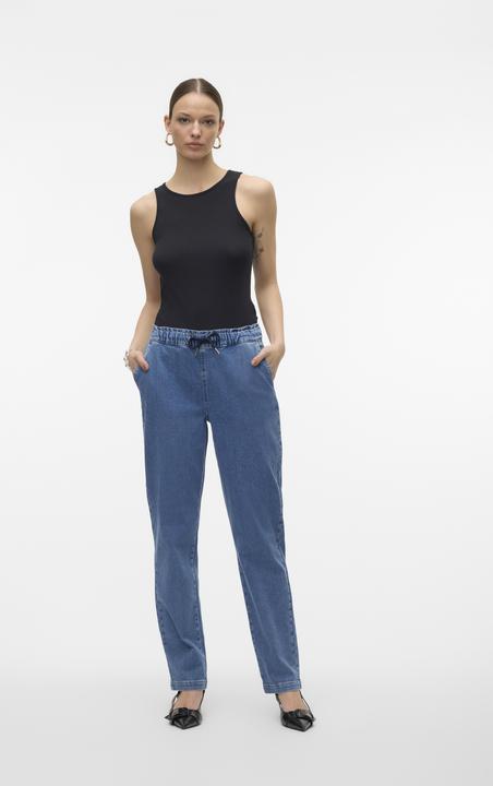 Actual product image Vero Moda VMCALLIE Mid Rise Karotte, locker geschnitten Jeans Locker geschnitten (32)