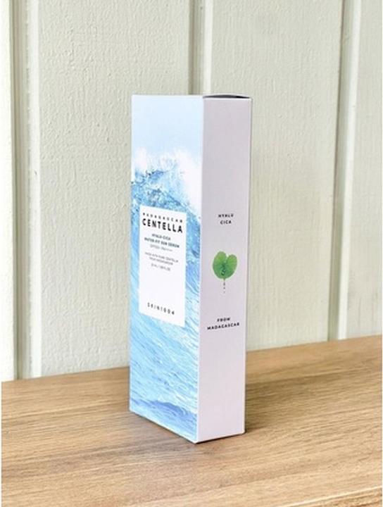 Produktbild Skin1004 Madagascar Centella Hyalu-Cica Water-Fit Sun Serum (SPF 50+, 50 ml, 50 g)