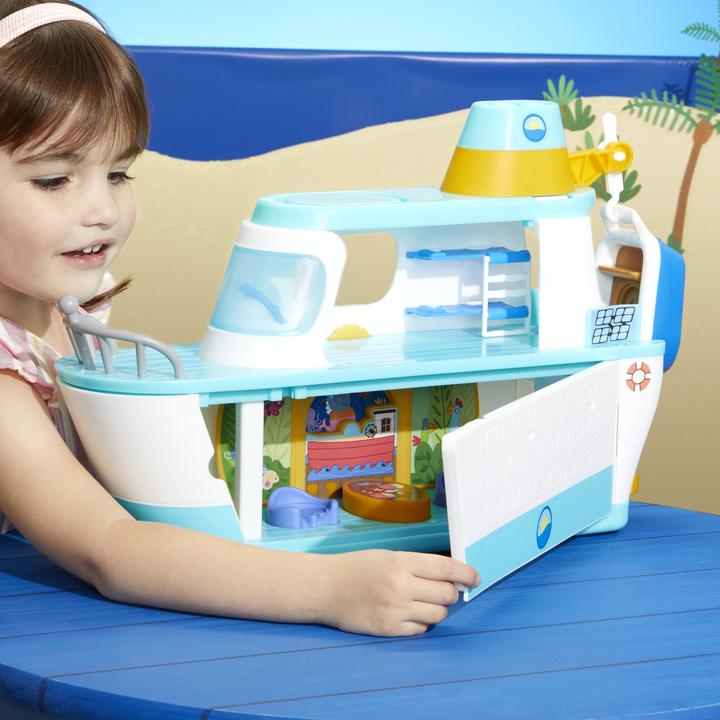 Actual product image Hasbro Peppa's cruise ship