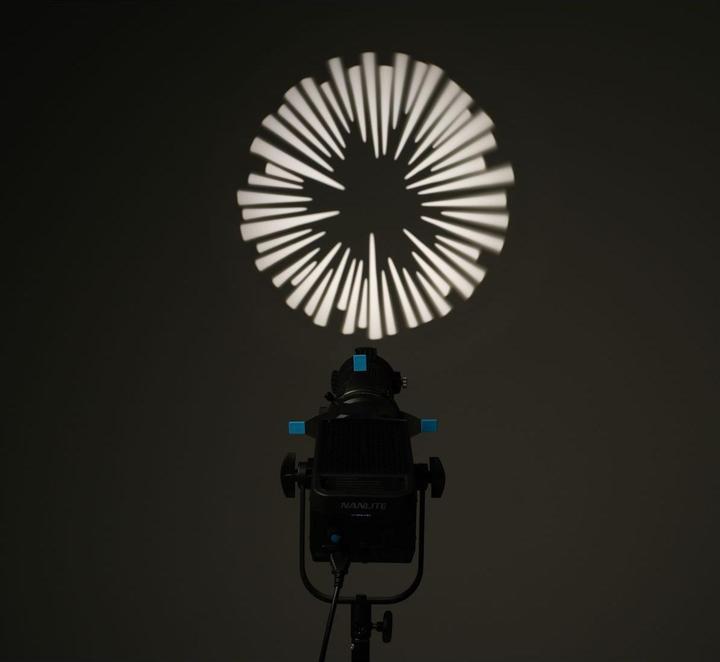 Actual product image Nanlite Projektionsaufsatz mit 25-45° Linse (Bowens Mount)