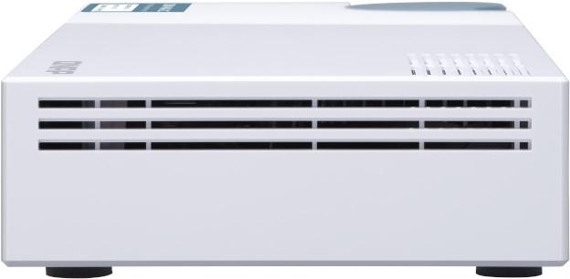 Actual product image QNAP QSW-M408-4C (12 ports)
