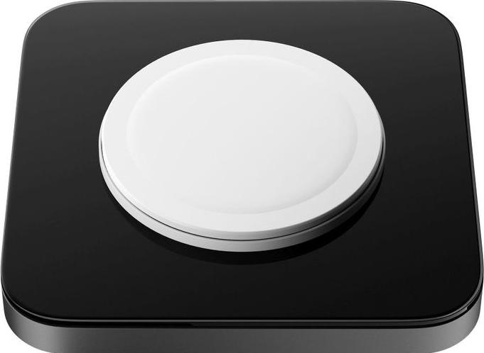 Actual product image Nomad Base One - with MagSafe Carbide (15 W)