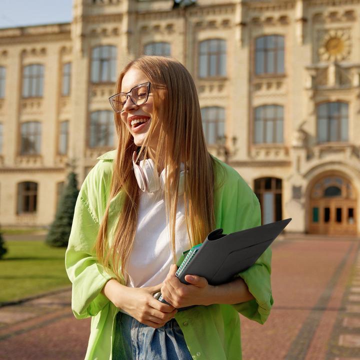 Actual product image Spigen Valentinus S (16", Universal)