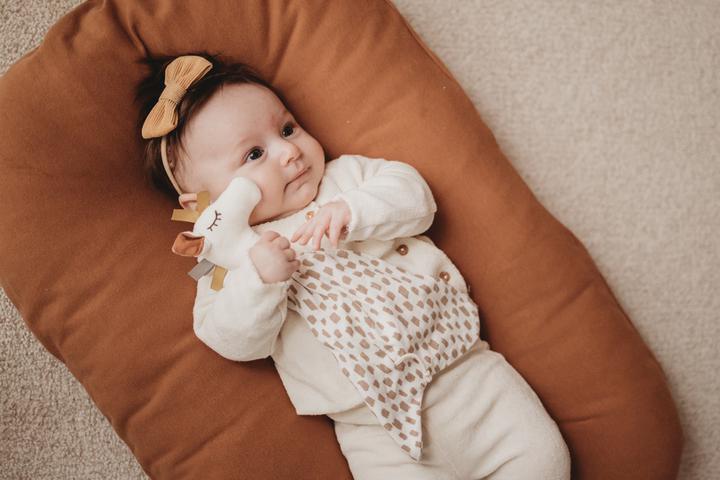 Actual product image Kikadu Cuddle cloth giraffe dots