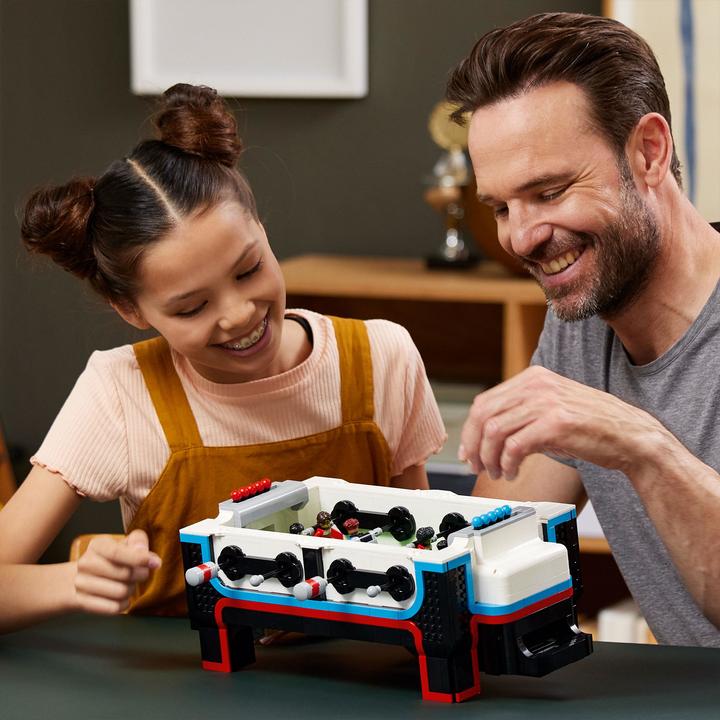 Image du produit LEGO Table de baby-foot (21337, LEGO Ideas, LEGO difficiles à trouver)