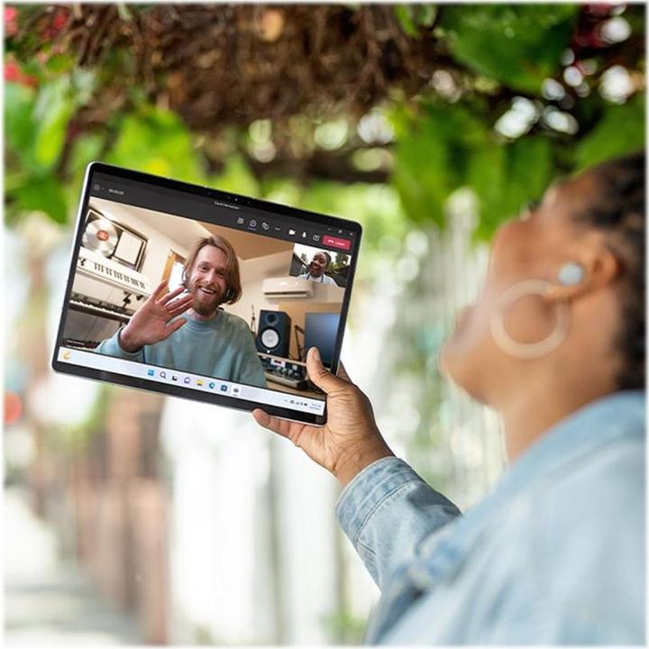 Image du produit Microsoft Surface Pro 9 for business (13", 128 Go, 8 Go, Sans disposition de clavier, Microsoft SQ3)