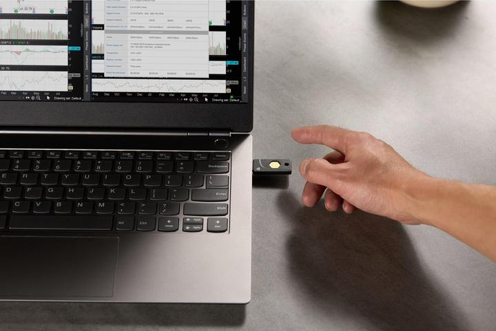 Actual product image Kensington VeriMark NFC+ Security Key - USB-A