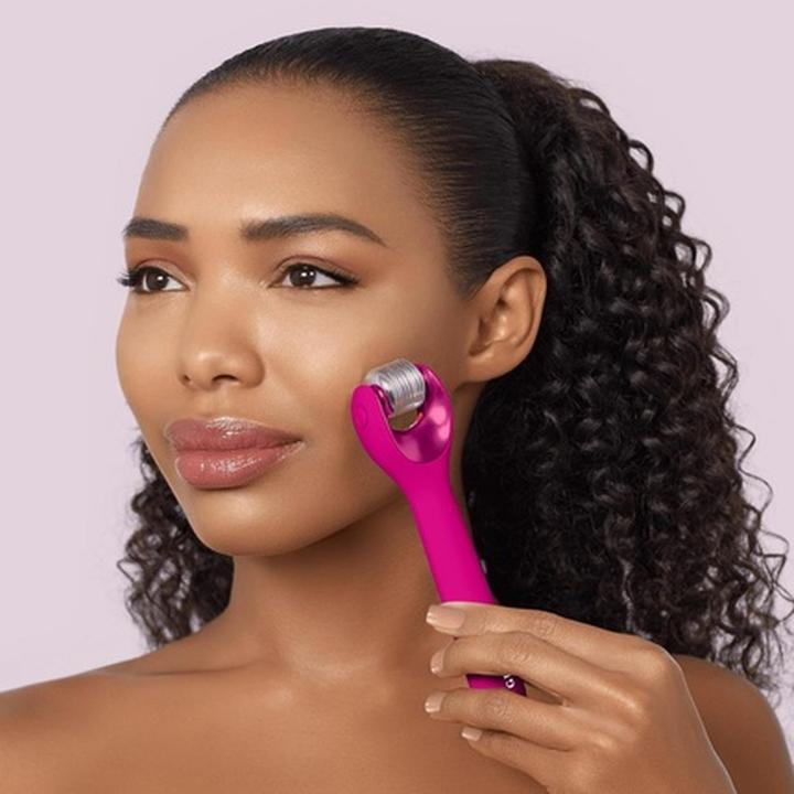 Actual product image Konjac Sponge Roller do mezoterapii igłowej twarzy 9w1 Geske z Aplikacją (magenta)