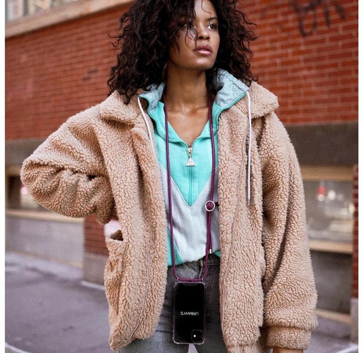 Produktbild Urbany's Necklace Case LOLLIPOP iPhone 17 Silber Ring