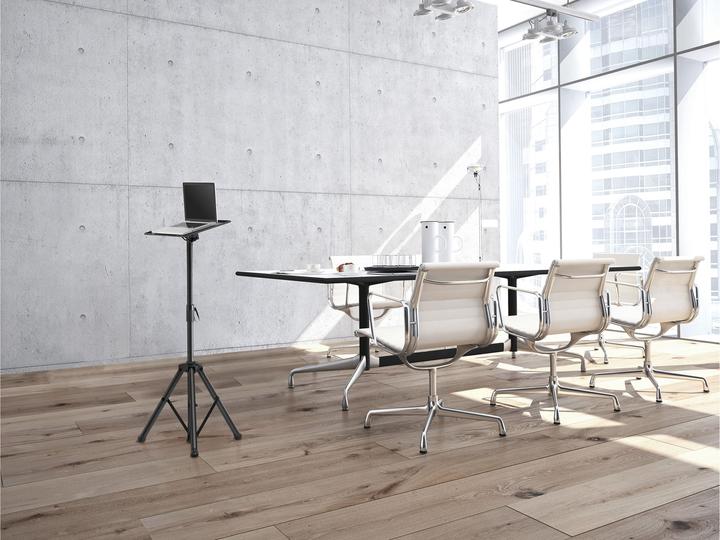 Produktbild Manhattan Mobiler Ständer mit Stativbeinen für Monitore, Beamer und Notebooks (32", 15 kg)