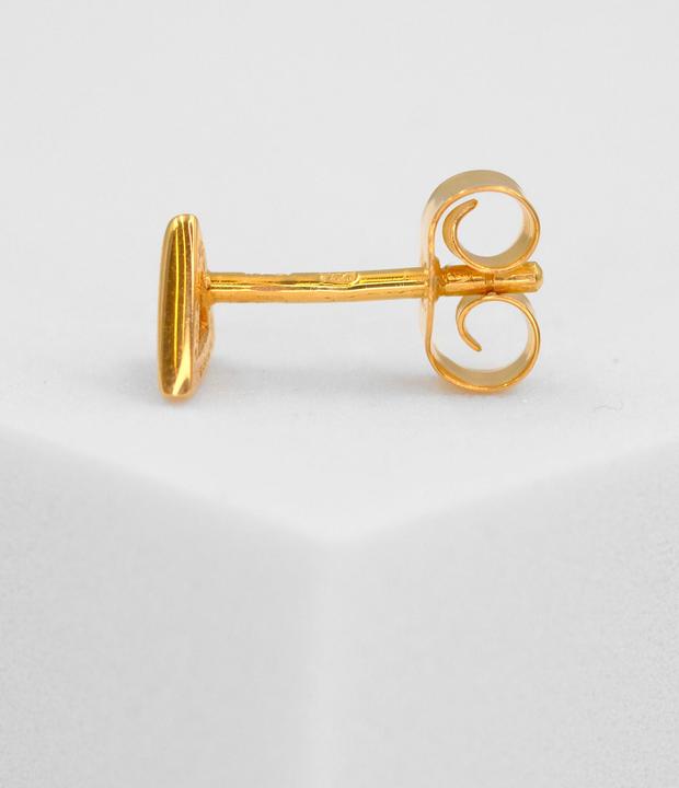 Actual product image Muau Single ear stud (750/18 K Gold)