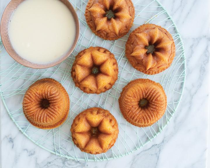 Actual product image Nordic Ware Garland Bundt Pan