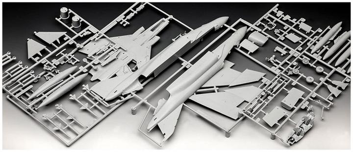 Produktbild Revell F-4J Phantom II