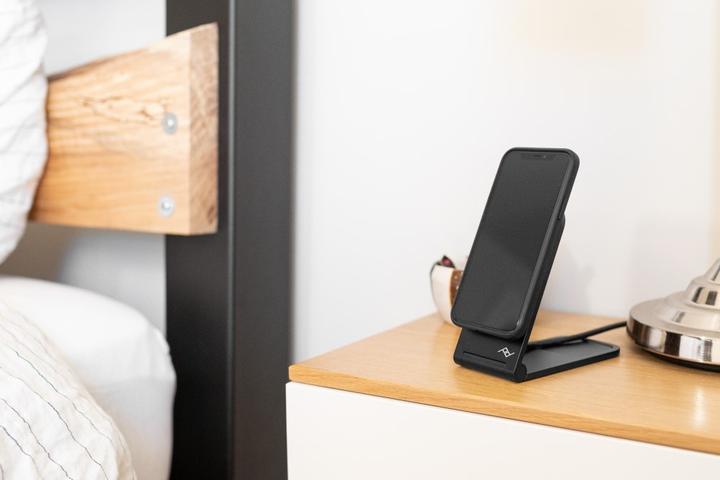 Actual product image Peak Design Mobile Wireless Charging Stand V2 - Black (15 W)
