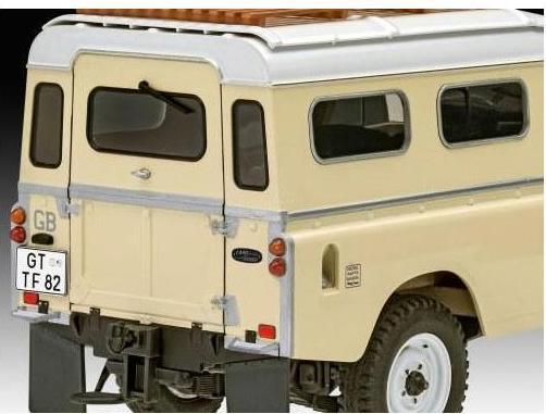 Actual product image Revell Model Set Land Rover Series III LWB (commercial)