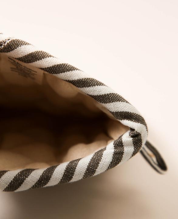Produktbild Esmée Ofenhandschuh (50% Leinen / 50% Bio Baumwolle, Füllung: Polyester)