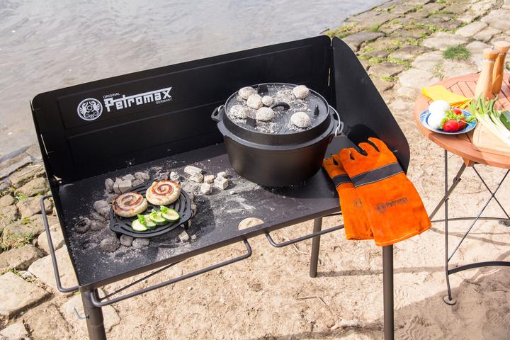 Actual product image Petromax Fire pot table