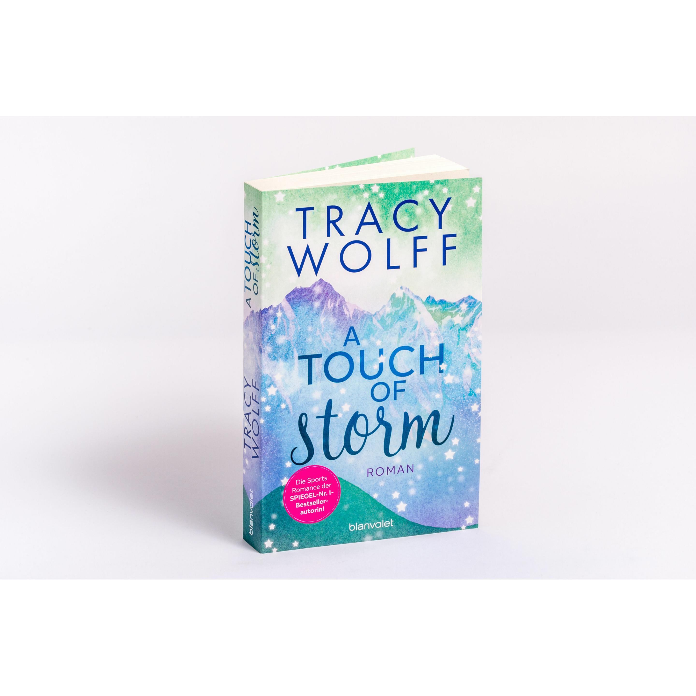 Thumbnail - A Touch of Storm, Belletristik von Tracy Wolff