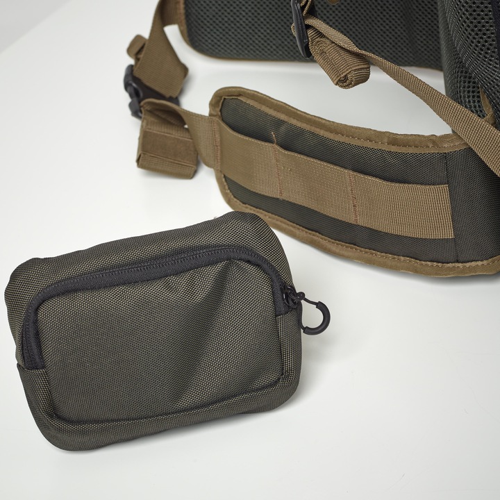 Actual product image Solognac CAMERA 900 (Camera shoulder bag, 35 l)