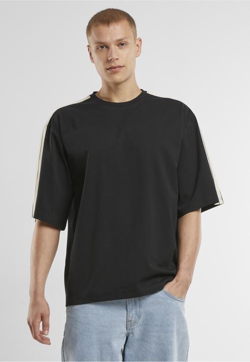 Produktbild Urban Classics Tennis Core Tee - 189363 (M)