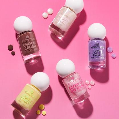 Productafbeelding essence Nagellack Mini Nail Polish 13 LOVE YOU (13 VAN JOU HOUDEN)