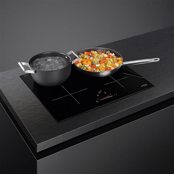 Image du produit Smeg Universal SIB2641D kookplaat Zwart Ingebouwd 60 cm Inductiekookplaat zones 4 zone(s) (60 cm, Table de cuisson à induction)