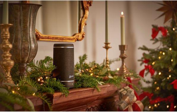 Actual product image Roberts Reunion Black (Bluetooth)