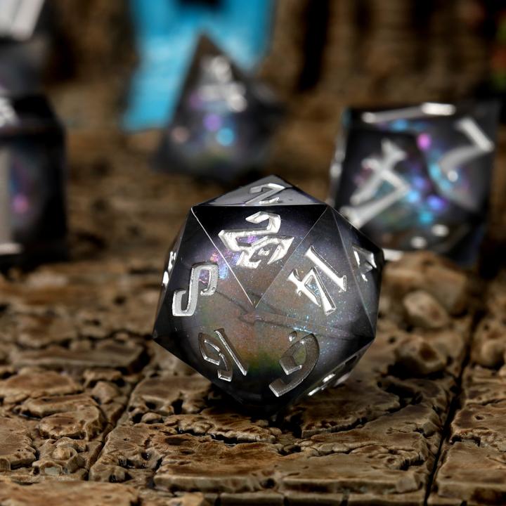 Produktbild Glass Staff Nebula Night Liquid Core RPG Dice Set