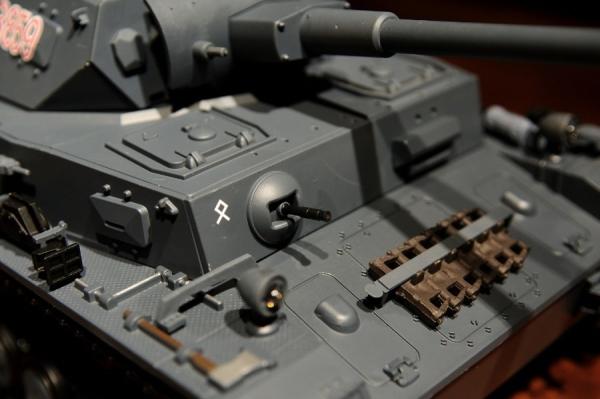 Image du produit Es-toys RC char de combat IV Ausf.F-2 (RTR Prêt à fonctionner)