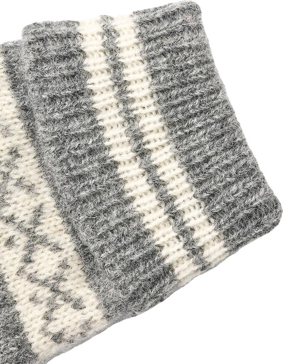 Grey, Offwhite