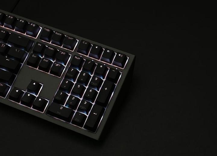 Actual product image Ducky Shine 7 PBT gaming keyboard, MX-Black, RGB LED - blackout (DE, Cable)
