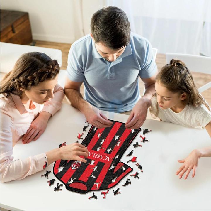 Actual product image Iconic AC Milan - Jersey - Wooden Puzzle Size M (270 pieces) (270 pieces)