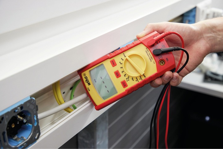Produktbild Wiha Digitales Multimeter (CAT IV 600V, CAT III)
