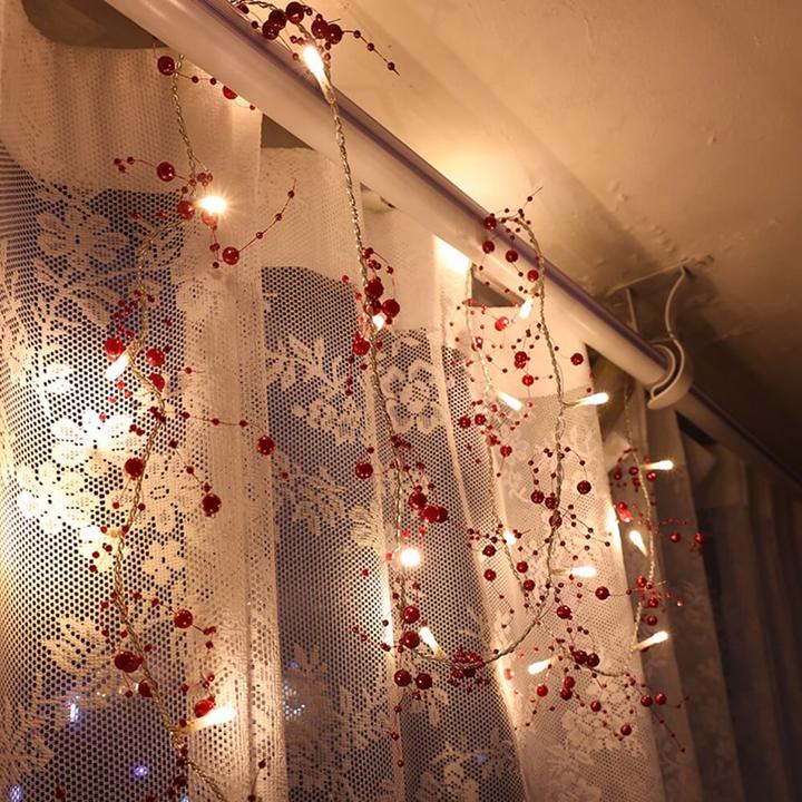 Produktbild Cover-Discount Weihnachtliche Lichterkette LED mit Kunst-Perlen (3 m)