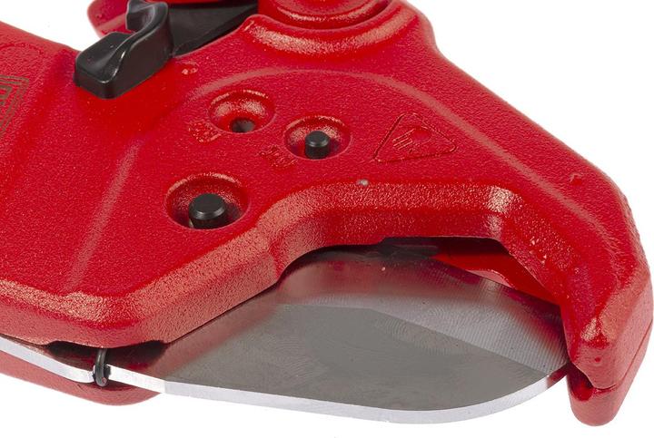 Actual product image RS PRO Pipe Cutter 42 mm, Cuts Plastic (233 mm)