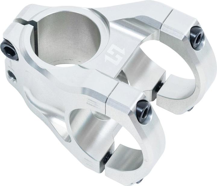 RAW, Silver