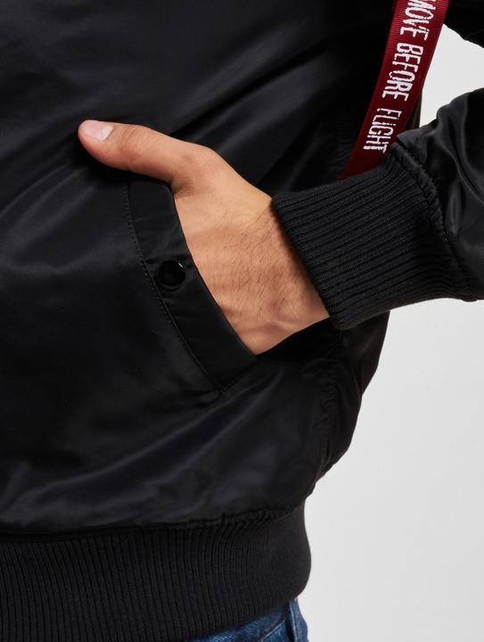 Actual product image Alpha Industries MA-1 VF 59 (M)