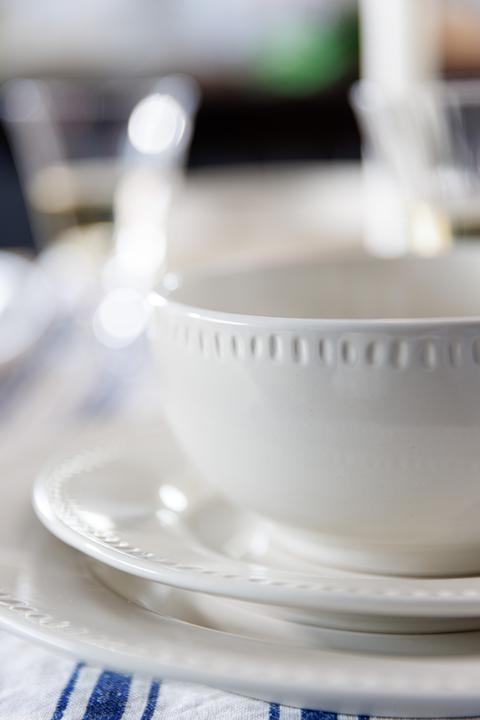 Immagine prodotto Mikasa Set da pranzo in gres Cranborne 12 pezzi, crema (4 pz.)