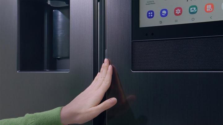 Produktbild Samsung RS90F66BEFEF Family Hub (614 l)