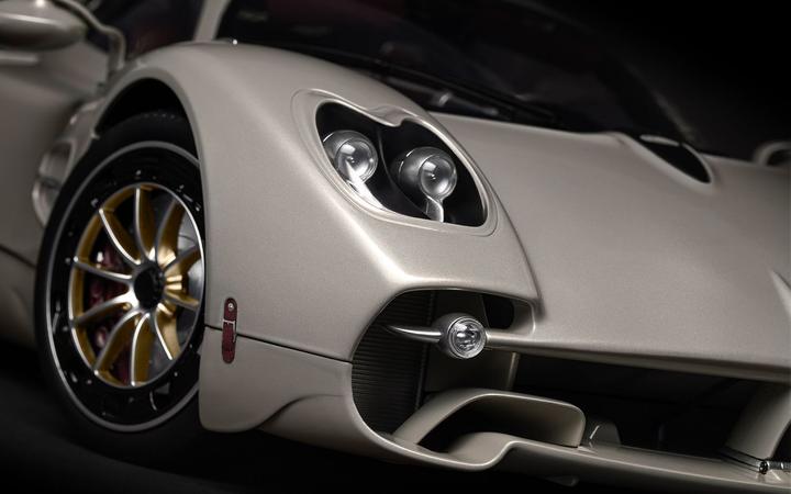 Actual product image Pocher Pagani Utopia Coupé Rinascimento Lucido