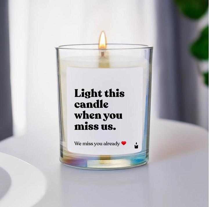 Image du produit Chatty Candles Bougie parfumée Woody Light this candle when you miss us.