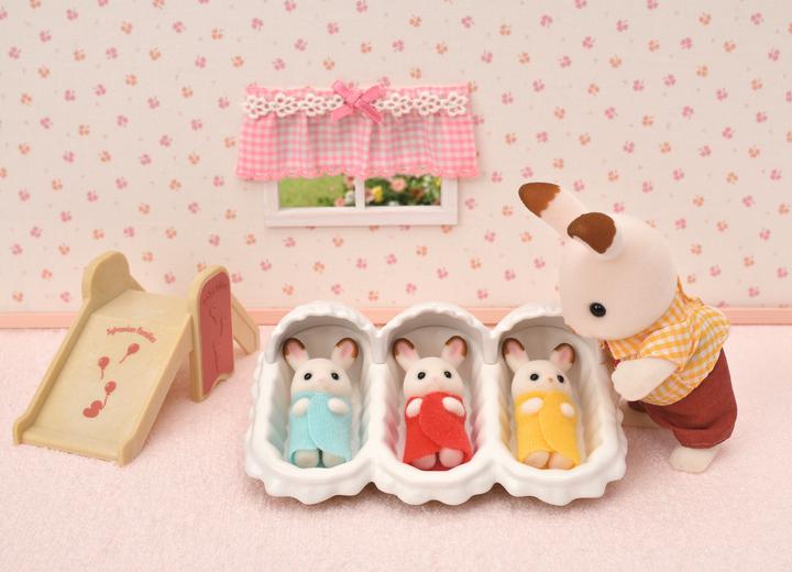 Actual product image Sylvanian Families Triplets Care Set