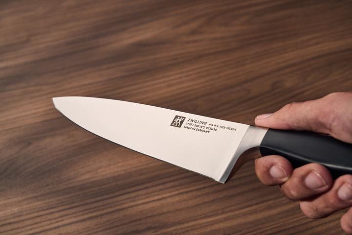 Produktbild Zwilling Vier Sterne *40 Jahre* Kochmesser, 180 mm (18 cm)