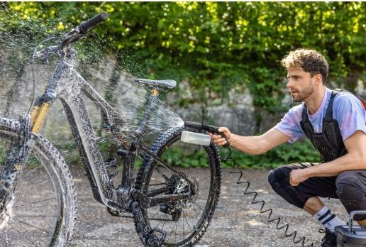Produktbild Kärcher Mobile Outdoor Cleaner OC 4 + Bike Kit (Akkubetrieb)
