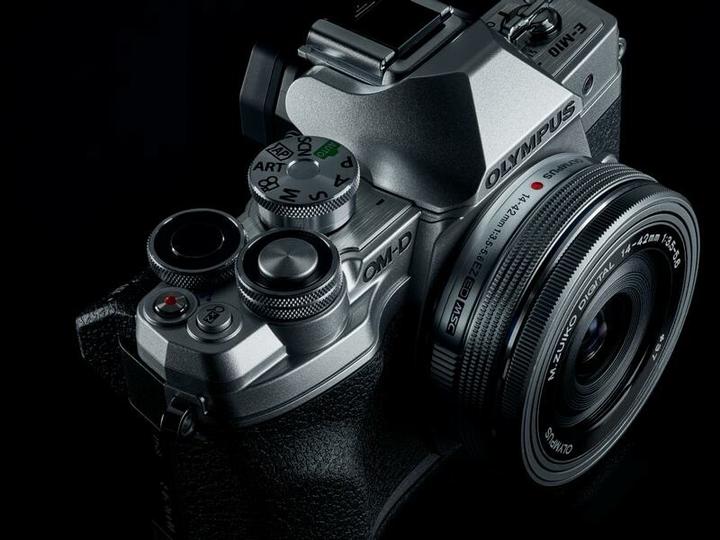 Immagine prodotto Olympus OM-D E-M10 Mark IV (14 - 42 mm, 20 Mpx, Micro Four Thirds)