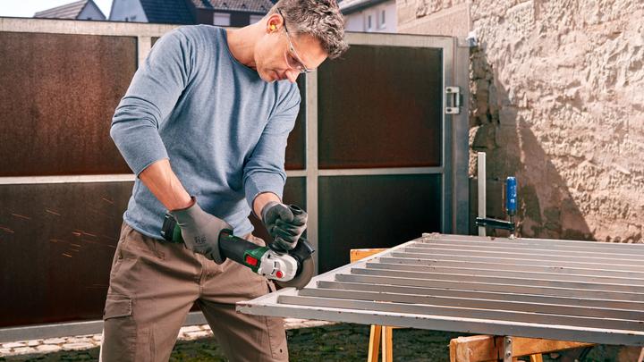 Actual product image Bosch Home & Garden UniversalGrind 18V-75 (125 mm)