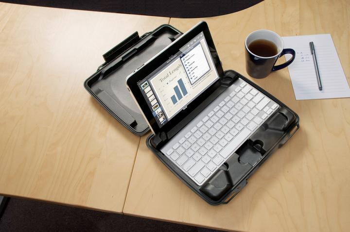 Produktbild Peli ProGear 1075 Hardback Case mit Polstereinsatz für iPad (Kamera Etui, 2 l)