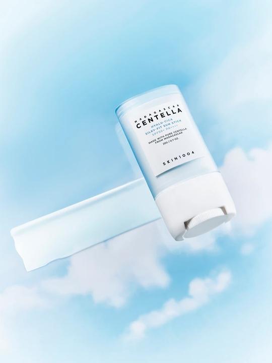 Immagine prodotto Skin1004 Madagascar Centella Hyalu-Cica Stick Solare Silky-Fit (SPF 50+, 20 ml)