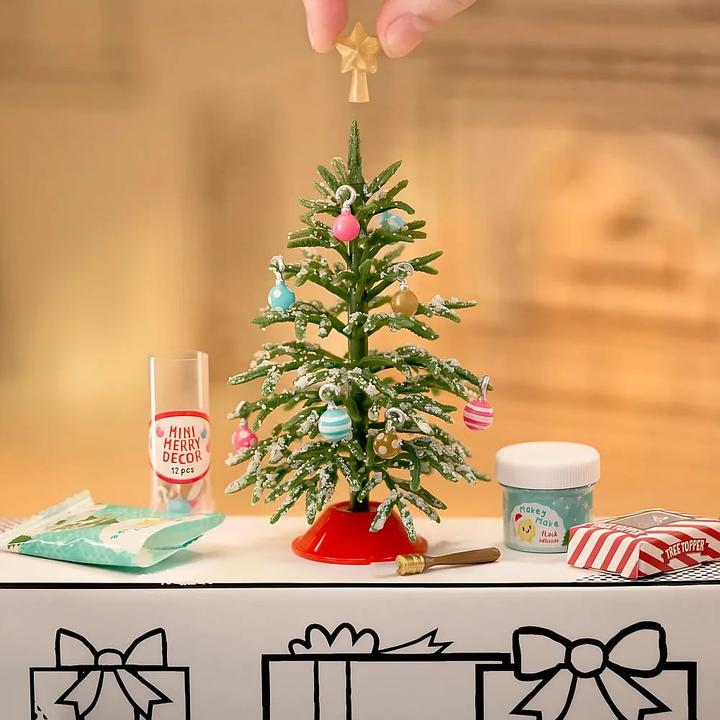 Actual product image MGA s Miniverse - Make It Mini Diner: Holiday Licensed